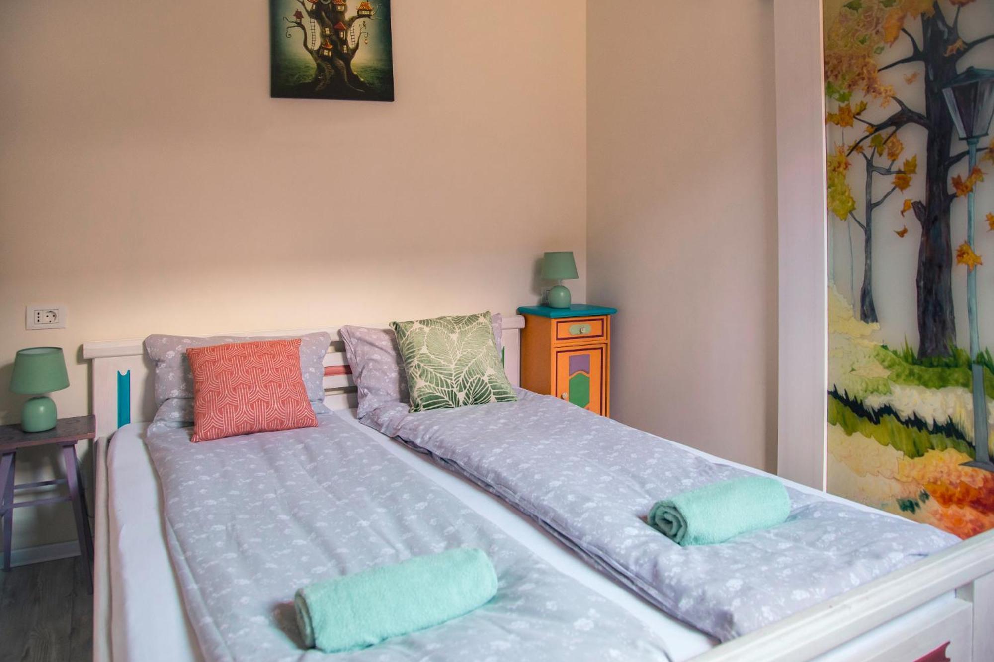 Seek And Hide - Little Emma'S Hideaway Brasov Exterior photo